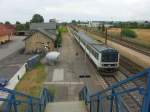 Blick vom Fussg�ngersteg auf die d�nische (j�tl�ndische) Landstation Taulov. Im ...