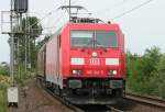 Die 185 341-5 zieht ...  Eric Otten 06.08.2009