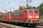 Die 151 100-5 und 151 021-3 in K�ln West, am ...