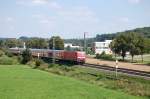 Und schon kommt der n�chste Zug! 143 845-6 zieht am ...