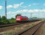 DB 101 007-3 mit dem IC 2354 von Berlin Gesundbrunnen ...