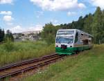 VT45 als VBG/VIA83115 in Klingenthal (�stl. Bhfs.-Ausfahrt), 7.8.09. Im Hintergrund ...