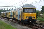 dd-ar-7800 NS Triebzug 7839 mit ein regionalzug von Zwolle nach Utrecht kurz fur den halt auf Bahnhof Nunspeet, 08/08/09.
