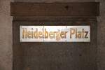 Berlin, 10.08.2009, Stationsschild im U-Bahnhof Heidelberger Platz (U-Bahnlinie U3)
  ...