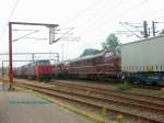 Grenzbahnhof Padborg. Einfahrendes Nohab-doppel trifft auf MZ. Juli 2009  ...