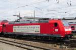 146 114-4 macht Werbung für das Baden Württemberg Single-Ticket . Hier ... 146 114-4 macht Werbung für das Baden Württemberg Single-Ticket . Hier ...
