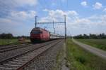 Am 13.08.09 hat die Re 460 001-1 L�tschberg mit ihrem ...