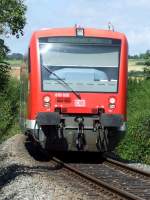 650 020 kurz vor dem Ammertalbahn-Endbahnhof Herrenberg mit S-Bahn Anschluss ...