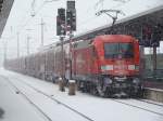 BR 182 182 022-4 wartet auf freie Ausfahrt in Hbf.W�rgl.25.03.2008