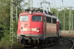 Die 115 327-9 f�hrt ...  Eric Otten 16.08.2009