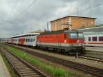 Die 1144 282 am 08.08.2008 mit einem REX im Passauer ...