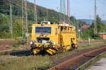 Eine Stopfmaschiene der DB Netzinstandhaltung, am 15.8.2009 in Kreiensen  ...