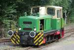 Die Schmalspurdiesellok D1 der Brohltalbahn rangiert in Brohl am 11.08.2009 ...