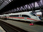 br-403-ice-3 Eine ICE 3 Garnitur im K�lner Hauptbahnhof in Richtung M�nchen