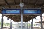elze Finde ich sehr sch�n gemacht am Elzer Bahnhof,wenn du dein Zug verpasst hast,kannst du schauen wie sp�t es ist und kannst gleich schauen wann der n�chste kommt.