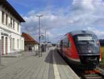 br-642-desiro-db BR 642 548 als RE 33177 'RE 8 Ostsee-Recknitz-Bahn' nach Tessin im Bahnhof von Bad Doberan, 14:29 Uhr 12.08.2009
