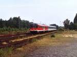br-624--634-db-vt-23--24- Drei verschiedene Farben der BR624/634. Hier ist die 634 633-0/934 641-7/634 632-6 mit RB 4810 Wilhelmshaven-Osnabr�ck Hbf unterwegs auf Bahnhof Bramsche am 2-6-2000. Bild und scan: Date Jan de Vries. 