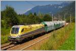 cargoserv Der durch die Phyrnbahnsperre durch das Ges�use umgeleitete 61030 von Steyrling nach Linz am 20.8.2009 bei der Ausfahrt aus dem Bahnhof Ges�use Eingang.