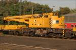 Schienenkran der Fa. Hering Gleis-und Ingenieurbau in Wanne-Eickel Hbf. abgestellt. ...