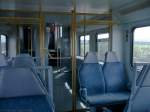 Inneneinrichtungen Im Unterstock der ehemaligen DR-Dostos zeigt sich deren gro�er Pluspunkt: die Fahrradstellpl�tze neben beiden T�ren in jedem Wagen! Hier fotografiert auf der Strecke Halle - Nordhausen in einer RB. (22.08.2009)