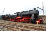 58 261 mit mit den 750mm Schmalspurloks 99 566 und ...