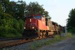 canadian-national-cn CN-G�terzug mit SD70I 5614 und SD75I 5788 am Abend des 10.8.2009 an der Snake in Richtung Osten.