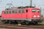 BR 140 Lokportraits Die 140 772-5 rangiert in Neuss G�terbahnhof am 14.08.2009