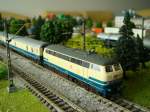 Sonstige BR 218 412 der DB, mit D-Zug, am 05.04.2009, Epoche IV bis V.