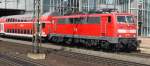 BR 111 195-4 auf dem Weg nach Frankfurt Hbf  ...