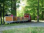 Auf seiner Runde um die Festung Grauerort tuckelt die LKM-Feldbahnlok ...