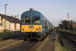 Steuerwagen 105 f�hrt bald geschoben von M41 2106 als Szem�ly ...