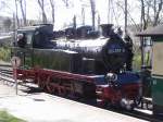 Die 99 mit dem Rasenden Roland am 19.4.2009 wartet in ...