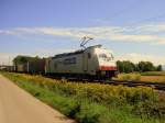 Crossrail 185 581 mit dem Ewals-KLV im Schlepp Richtung Schweiz. ...