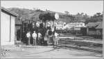 Schmalspurdampf Kesselinspektion, oder einfach allgemeines Interesse an dem betagten Dampfross in Sao Joao del Rei. (Archiv 03/79)