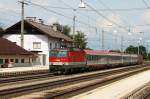 br-1044 1044 111 mit einem unbekannten Zug am 08.08.2009 in Brixlegg.