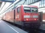 Baureihe 143 627-8 wartet am 02.04.2005 in Stuttgart Hbf auf ...