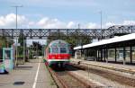 Steuerwagen Bauart Karlsruhe 'Auf Gleis 5 wird bereitgestellt IRE 4210 nach Ulm Hbf, bitte vorsicht!', hie� es am 12.8.2009 in Lindau, als die n-Wagen-Garnitur an den Bahnsteig gedr�ckt wurde. Der Steuerwagen besitzt noch einen Faltbalg.