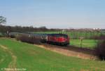 BR 218 mit Zugen 218 157-6 bei Sierksdorf am 09.04.93