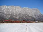 Tandem 1144,mit G�terzug bei Langkampfen.01.02.2009   ...