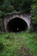 Der Portal des Bockauer Tunnel an der alten C-A Linie ...