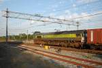 ACTS 513-9 Donnert mit ein containerzug durch Bahnhof t Harde ... ACTS 513-9 Donnert mit ein containerzug durch Bahnhof t Harde ...