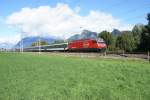 Re 460 085-4 befindet ...  Sandro Gadola 08.09.2009