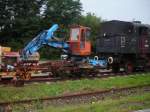 sudburgenlandische-regionalbahn-srb Auch dieser eigenartige Kranwagen steht in Gro�petersdorf.