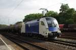 Blitzblank und strahlend pr�sentiert sich 182 566-0 (ES 64 U2-066) ...