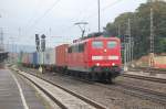 151 039 mit einem Containerzug am 5.9.2009 durch Kreiensen  ...
