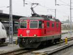 SBB - Re 4/4 11212 bei Rangierfahrt im Bahnhof Basel ...