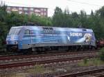 BR 152 mit Siemenswerbung am 23. Juli in Hamburg-Langenfelde.  ...