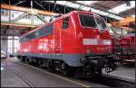 DB 111 133-5 hat auch gleich Neulack bekommen und wird ...