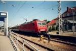 ostseebad-binz 145 050 im Juli 2005 mit dem Nachtzug 1249 aus Hagen bei der Ankunft im Zielbahnhof Binz.