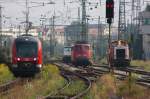 BR 115 Buntes am 23.08.09 in M�nchen Ost: 440 030 auf dem Weg zum Hbf, die Nachtzug 115 350 sowie eine unbekannte V100. Im Hintergrund steht noch ein Sechserpack 186er von Railpool, die f�r Lomo vorgesehen sind.